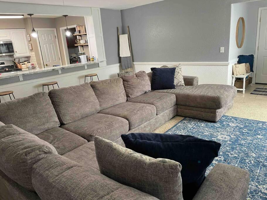 Large Open Space For Family Fun! Amarillo Exterior photo